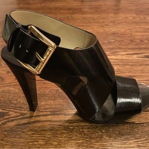 Michael Kors Black Patent Leather sling back platform 4” Heel Sandals, size 8